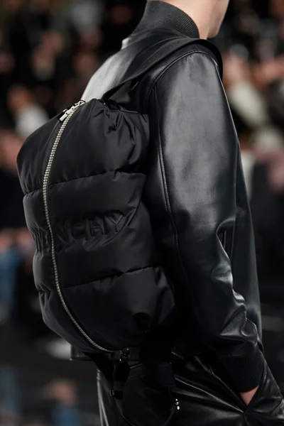 Look 169